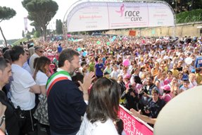 Race for the cure, in 70mila al Circo Massimo contro il tumore al seno
