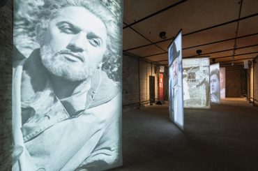 Federico Fellini: La Mostra “Fellini 100. Genio immortale” apre virtualmente le sue porte e si svela on line
